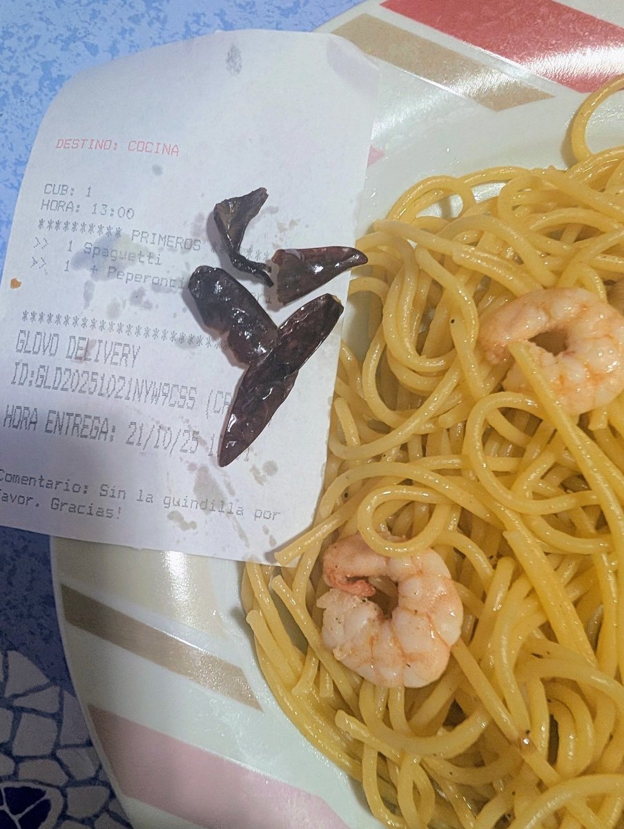 Hola <a href="/LaTagliatella/">La Tagliatella</a>,
Habéis incluido guindilla en un pedido donde se especificaba claramente que no debía llevarla por motivos de intolerancia. ¿Sois conscientes de la gravedad de este error?