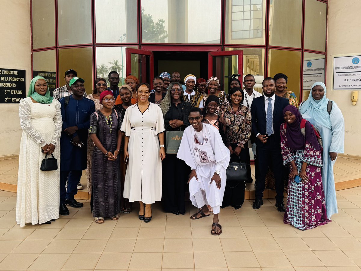The Tony Elumelu Foundation (@tonyelumelufdn) on Twitter photo #Flashback to when we hosted an Alumni Meetup with our Tony Elumelu Entrepreneurs and mentors in Bamako, Mali.
It was an inspiring session dedicated to engaging our alumni community, understanding their business challenges, and celebrating their incredible success stories.
✨ #Flashback to when we hosted an Alumni Meetup with our Tony Elumelu Entrepreneurs and mentors in Bamako, Mali.
It was an inspiring session dedicated to engaging our alumni community, understanding their business challenges, and celebrating their incredible success stories.
✨