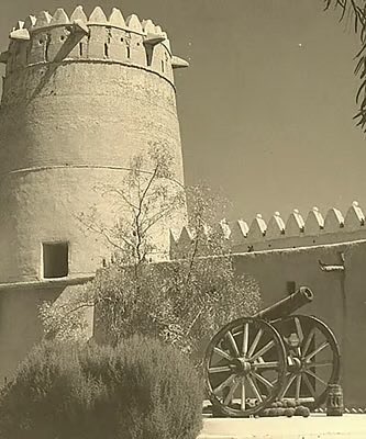 UAE's oldest museum to reopen after workers find pre-Islamic graves during renovations

khaleejtimes.com/uae/uae-oldest…