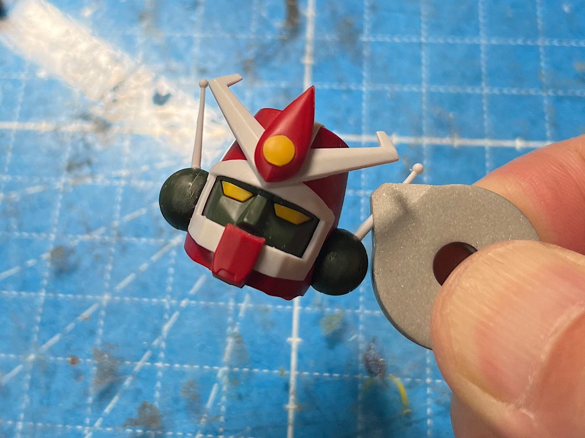 「ちょっと使ってみて」とオヌヌメされたいつもお世話になってますGodHand様の「指先ビンセット」
ガッツリホールド感もあってこれなら細かいパーツが異次元に吸い込まれることも減って重宝しそう（棒…いや棒じゃないガチ）