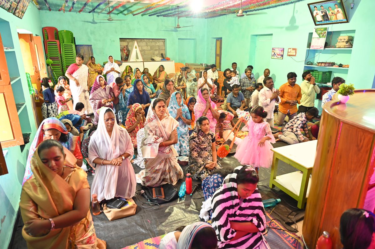 DhoneMessiah's tweet photo. Sunday 3rd Service - DHONE - 19th October 2025 - Bis.Dr.P.Paul Nithyanandam Garu - Messiah Gospel Ministries,Dhone - #MessiahGoodNews #MessiahLive https://t.co/px90OtCRoN