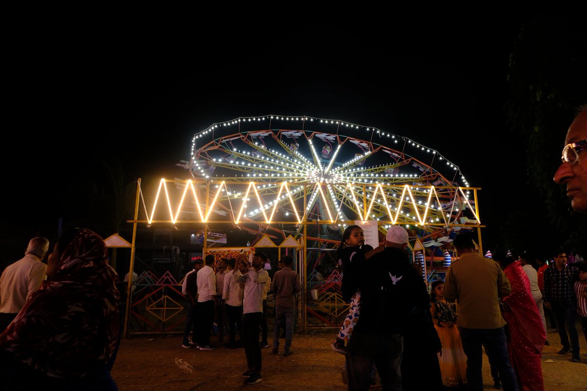 Siddharth0X's tweet photo. 🎠🪔🏮🎆🎇🎆🎡 https://t.co/5mvupQb5pA