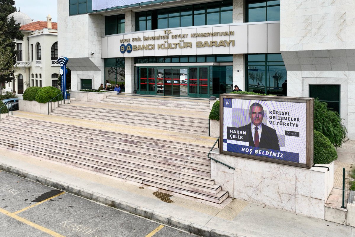 “Küresel Gelişmeler ve Türkiye” Söyleşisi Canlı Yayında!

Türkiye’nin başarılı ve tanınan gazeteci, televizyon ve radyo programı yapımcısı, yorumcusu Hakan Çelik, “Küresel Gelişmeler ve Türkiye” başlıklı söyleşisinde Atakan Yavuz moderatörlüğünde dünyadaki son gelişmeleri ve