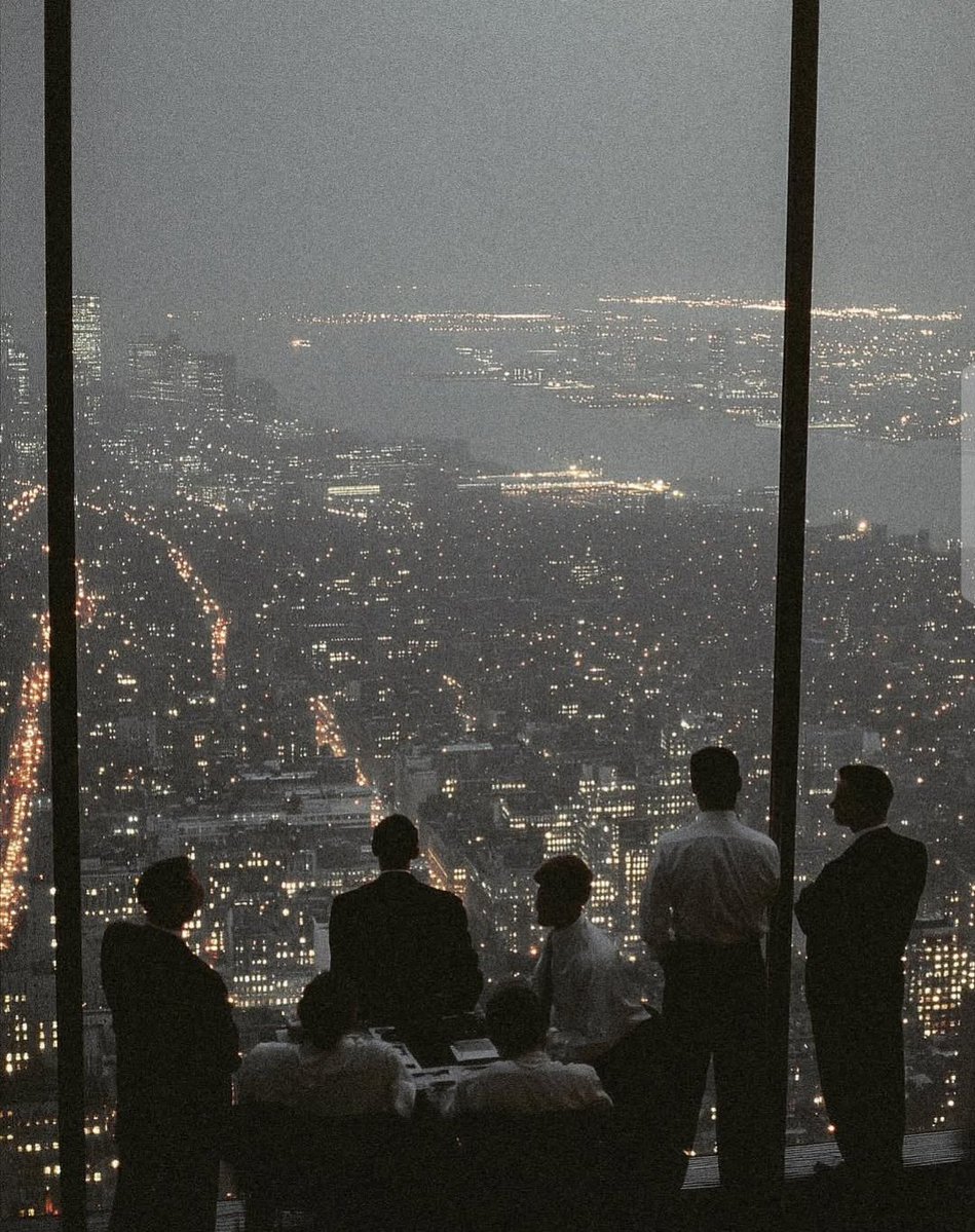 Me and my bros who just lock in and kept trading on <a href="/Polymarket/">Polymarket</a>.