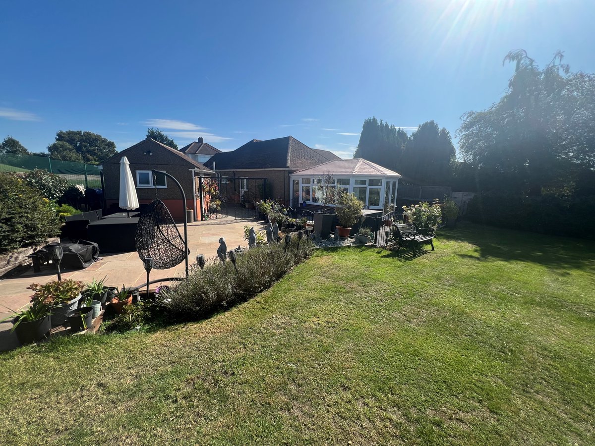 Hummerstone & Hawkins tweet media