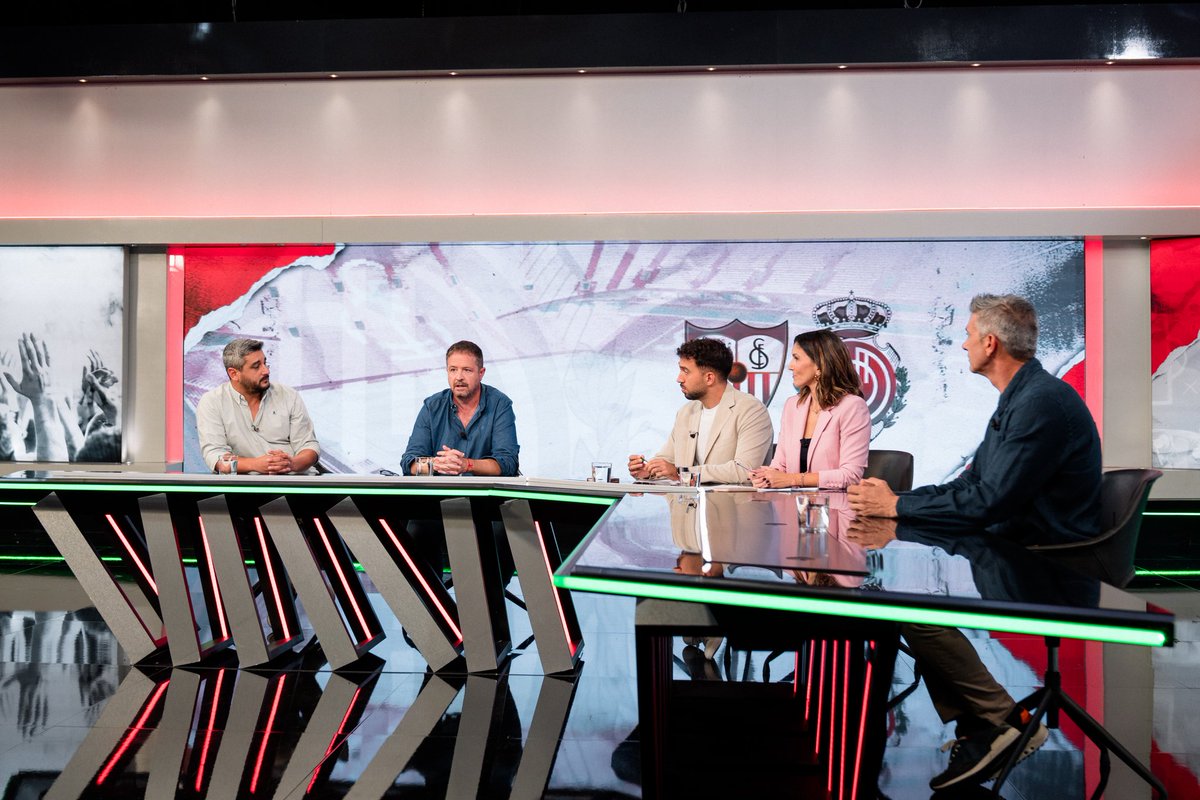 Si anit no el vares poder veure... no passis pena! 😝

📺 #Líniade5 disponible a #totIB3

totib3.org/play/tv/liniad…