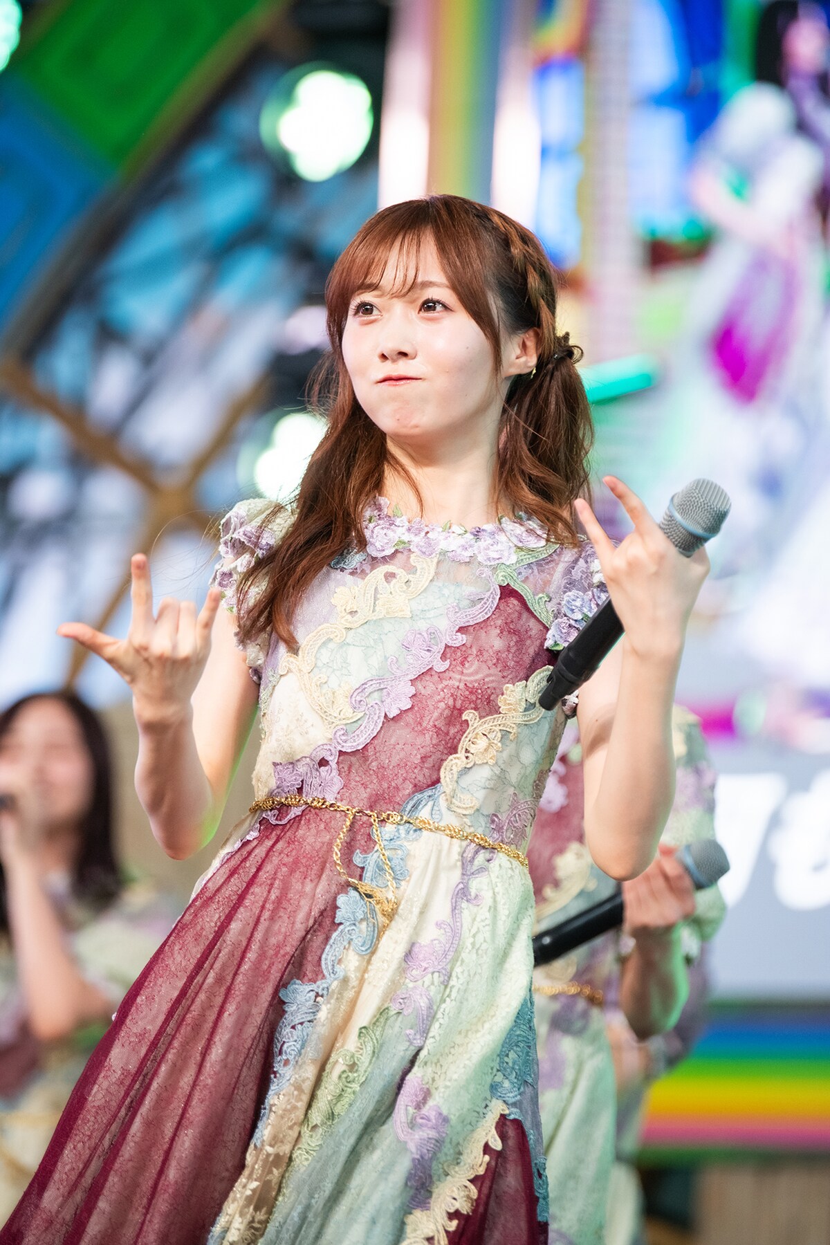 G3yGPD8WoAEyiWi.jpg:large