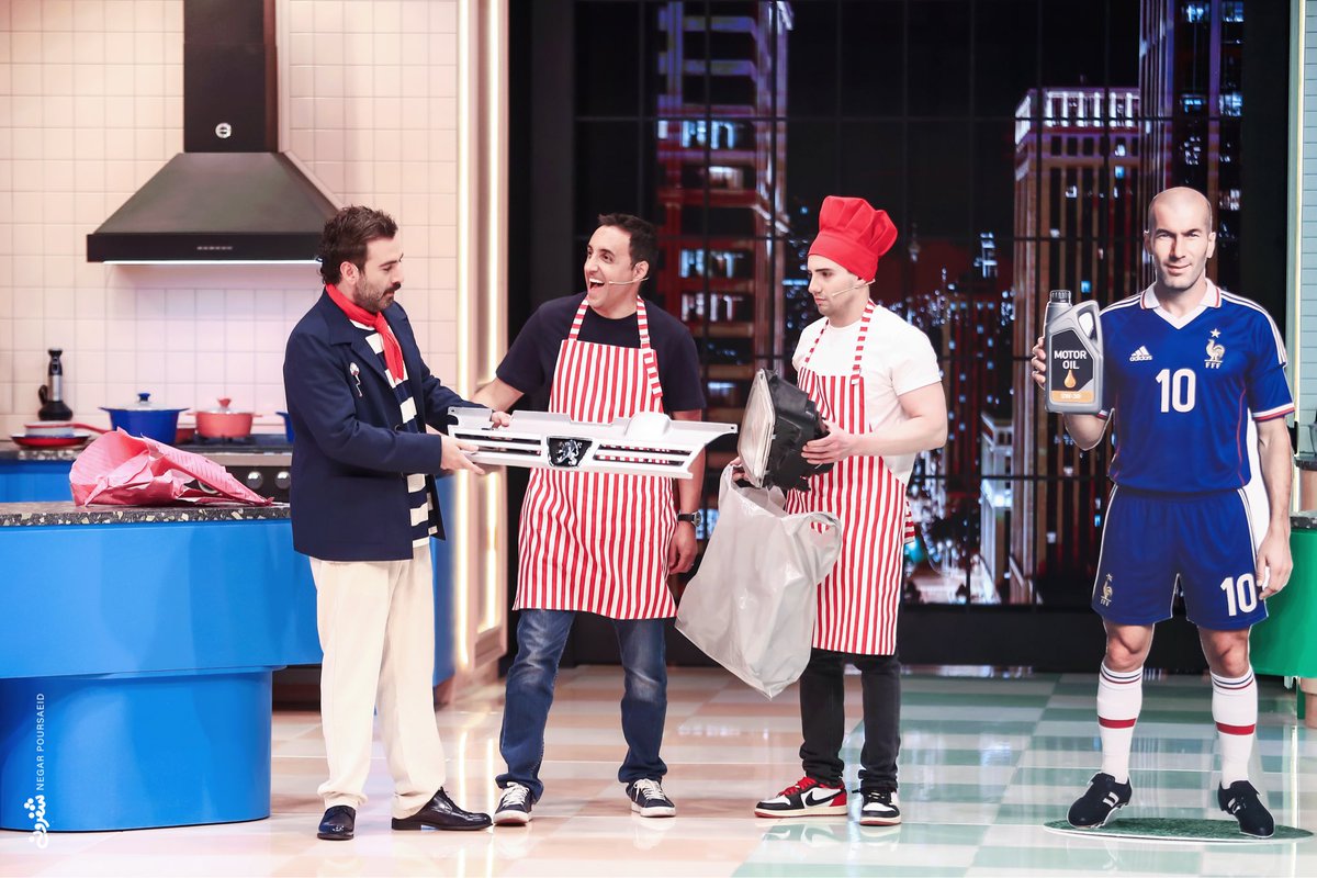 تیپیکال بابای ایرانی، صبح جمعه:))

#شفرونی