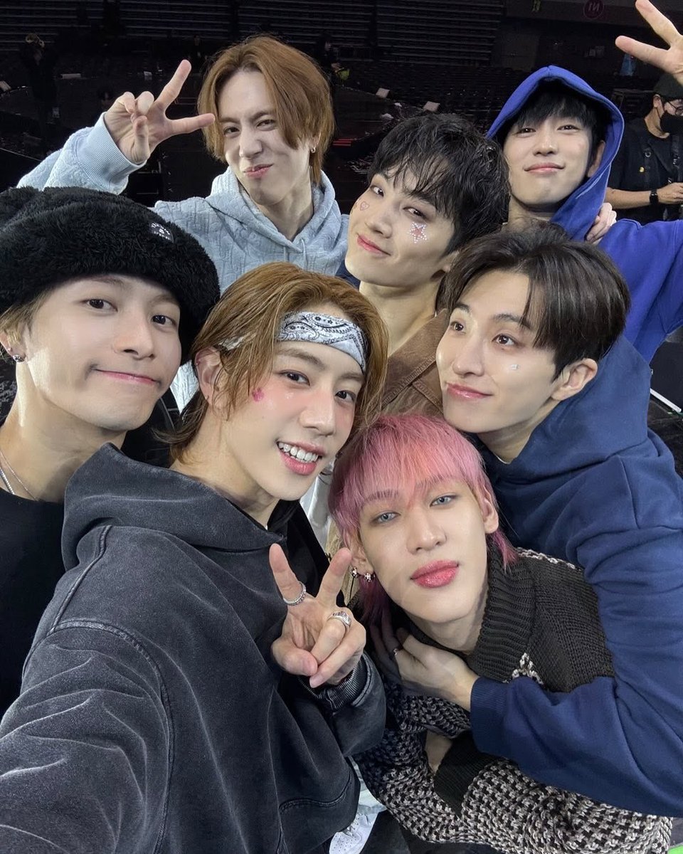 🔥 2025 MAMA FANS’ CHOICE 🔥

🟢 Votação em Massa 🟢

1️⃣ Poste, quote, e responda com as hashtags oficiais: [#2025MAMAVOTE #GOT7]
2️⃣ Comente com seu certificado de votação do Mnet Plus de hoje
3️⃣ Dê RT em votos válidos
4️⃣ Use fotos, vídeos ou emojis diferentes em cada post para