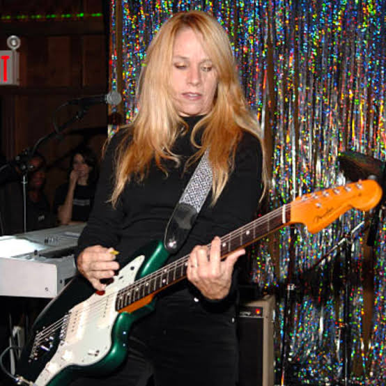 WadeJo8's tweet image. Happy birthday Charlotte Caffey #GoGos