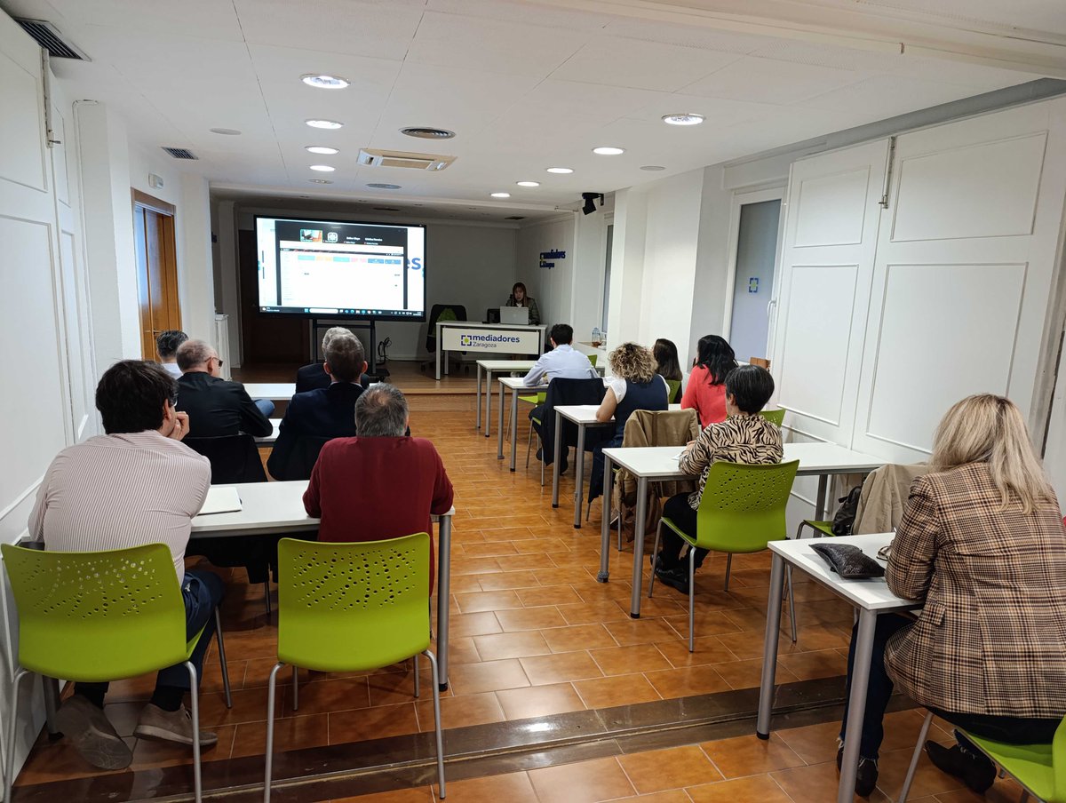 codeoscopic's tweet image. 🧑🎓Hoy nuestro equipo comercial mostró en @MediadoresZgz como fidelizar y defender la cartera de clientes con el Módulo de Defensa de Cartera de #Avant2SalesManager
Gracias a los asistentes. ¡Seguimos creciendo juntos!💪
#CodeoscopicWorkspace #Codeoscopic #seguros #mediadores