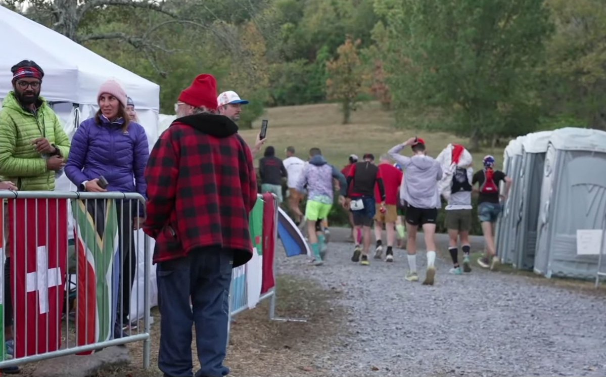DbJared's tweet image. BIG'S - Another hour, another yard, another Record.
26 runners have made 72 hours and 300 miles. That is three more runners than 2023. Also, three women are still in at this point - a first at Big's.
The 73rd yard has begun... and finally, so has the race. The trail awaits.