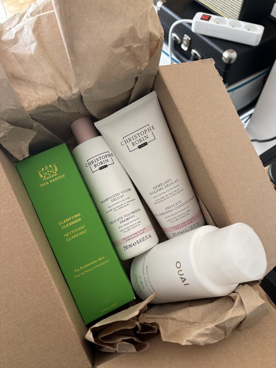 sohighschooll's tweet image. so um…..