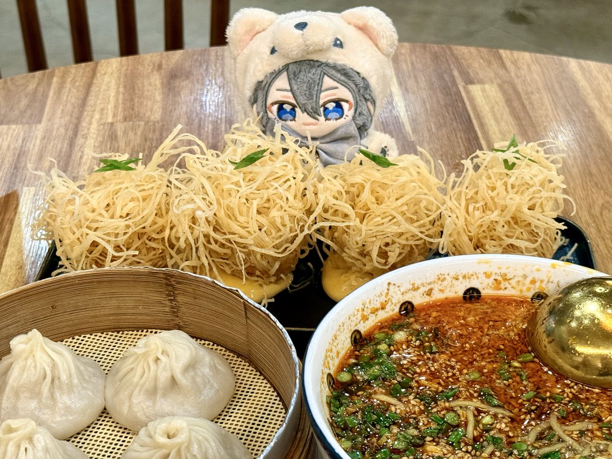 P0PR1K4's tweet photo. 역시 판다메이드를 사야하는걸까? https://t.co/Tiw6EvlgI8