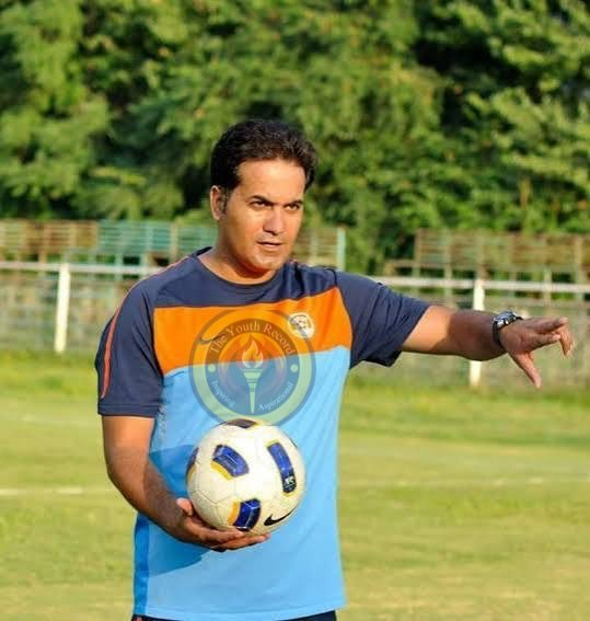 TalkJavid's tweet photo. #Kashmir to the world!!

Sajid Yousuf, a celebrated football coach &amp; educator from Kashmir, has been invited by FIFA to its Global Coach Educators’ Development Programme in Jakarta. This isn’t just personal success, it’s a proud moment for Kashmir and Indian football! https://t.co/8PGFk1Bsil