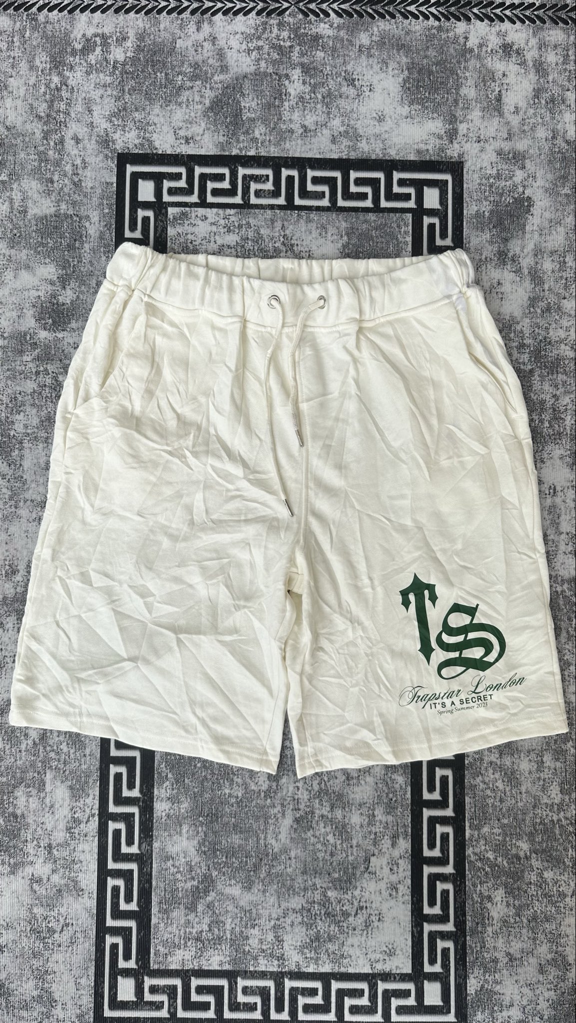 TRAPSTAR 「即完モデル」貴重xsサイズ！他と被りません！ TEMPO on X: 