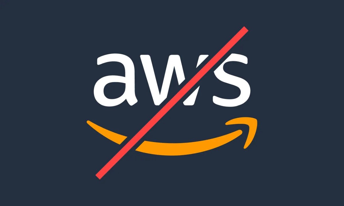 With the #AWSoutage it took many L2s &amp; other pseudo decentralized services with it. With Zkalyx, this cannot happen, as we offer a new model eliminating intermediaries.

Join us in redefining blockchain’s foundation, truly #decentralized, unstoppable, and future-proof 🛡️🧠