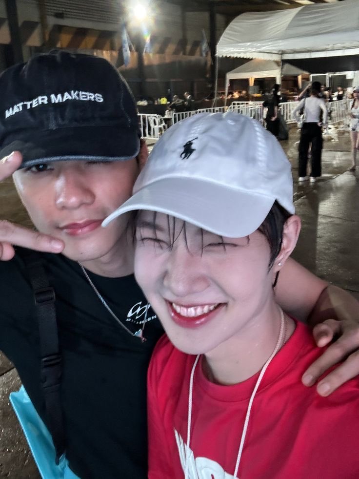 ก็สวยจริงสวยออร่าจับจนฮีต้องมาคุมเองอะ