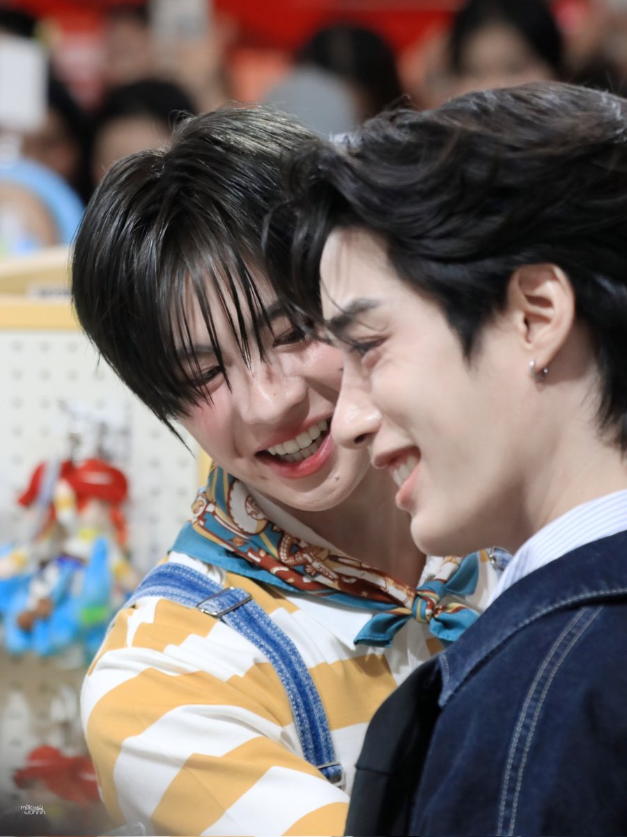 milkywonnn's tweet image. มีคนแอบมองหน่ะพี่เติ้ล 👀
TLEFIRSTONE ONCE JOURNEY
#ToyStoryxTleFirstone
#tlefirstone #เติ้ลเฟิร์สวัน