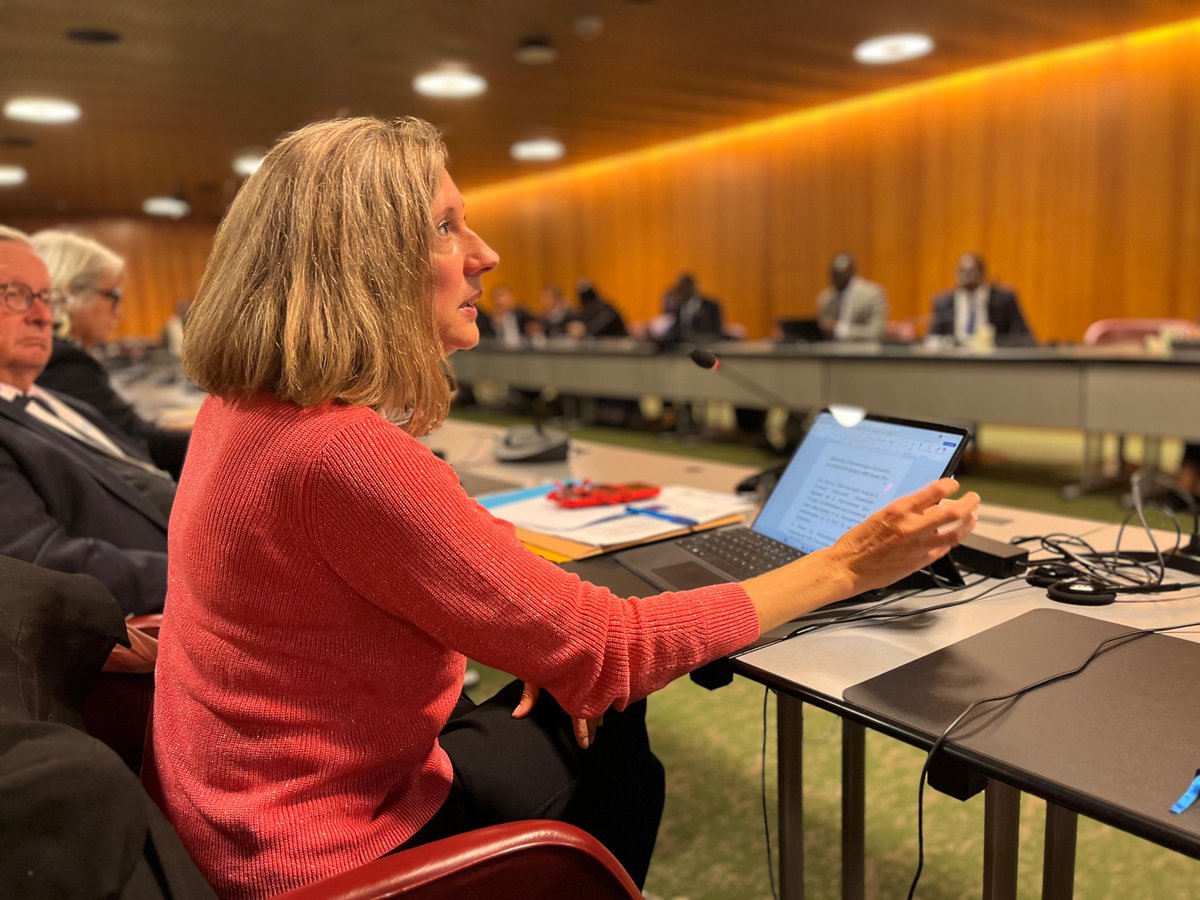 🗣️ <a href="/MAngelsAche/">Ma Àngels Aché Feliu</a> ha participat en el Fòrum de Dones de l'Assemblea <a href="/IPUparliament/">IPUparliament</a> en el debat sobre l'accés de les dones al poder:
"La paritat política és una palanca per millorar la qualitat de les lleis i debats parlamentaris."
"No podem banalitzar els discursos sexistes."
(1/2)