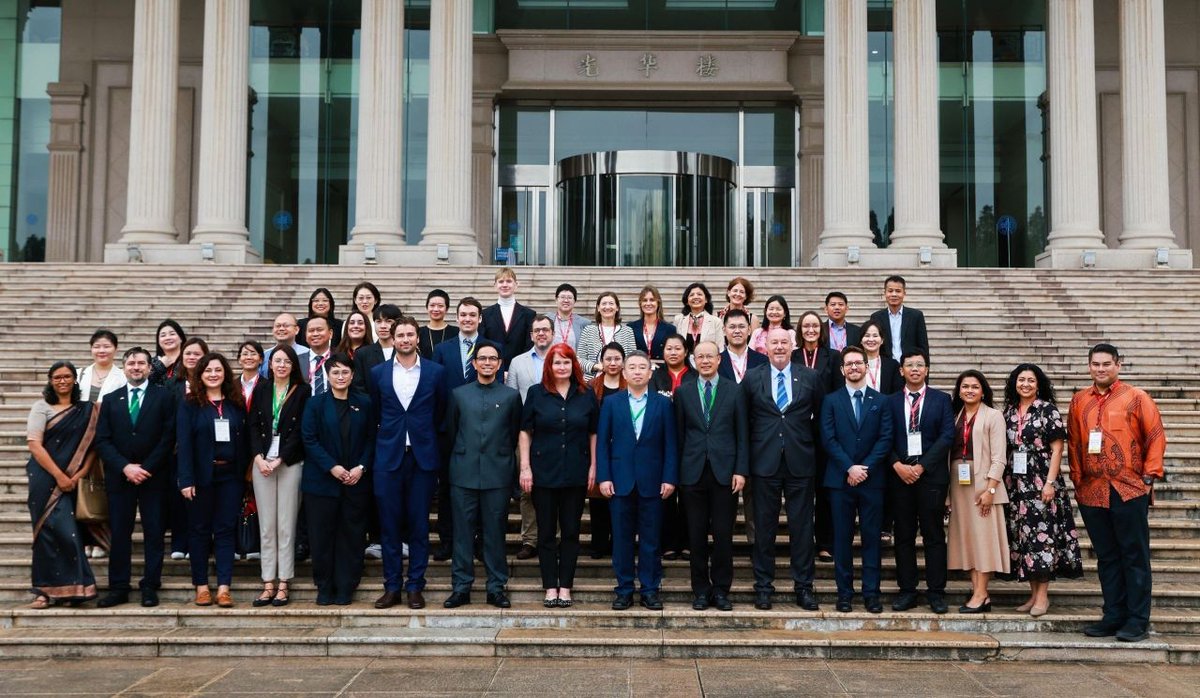 intgovforum's tweet image. 🌐 IGF Monthly Newsletter – October 2025  

Your monthly update on IGF news, activities, and upcoming events is here!📬  

📥 Read the full newsletter here: bit.ly/3J5Q6wt 

Subscribe here: bit.ly/470dsNc