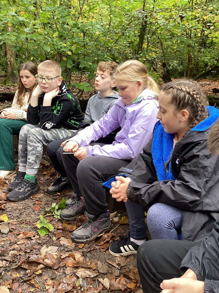 HorwichParishCE's tweet image. Group 10 survival skills #Lockerbie #hpy6