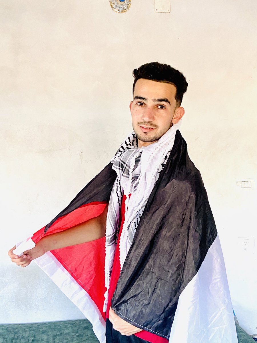 My account is being restricted

If you see this tweet, reply with 🇵🇸