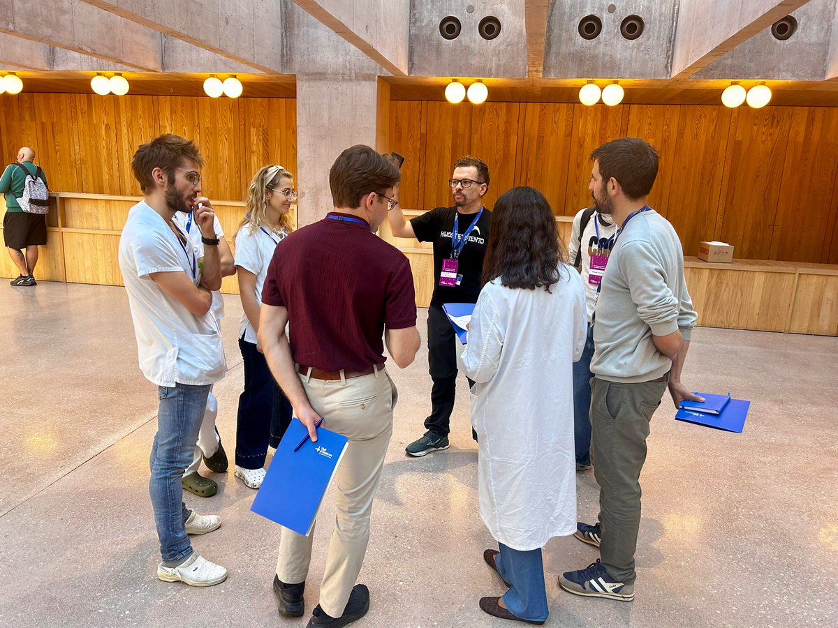 WorldStrokeEd's tweet image. 🧠Stations in action from our 'Stroke Code Simulation: Enhancing Acute Stroke Response Across the Continuum of Care: From Prehospital to Advanced In-Hospital Management' pre-hospital workshop in @vallhebron
#StrokeEducation @WorldStrokeOrg
