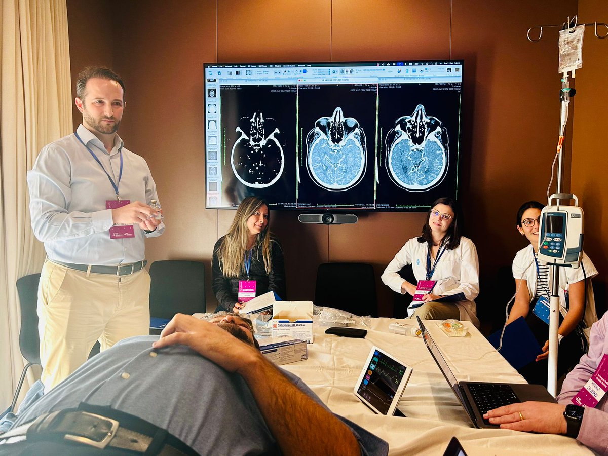 WorldStrokeEd's tweet image. 🧠Stations in action from our 'Stroke Code Simulation: Enhancing Acute Stroke Response Across the Continuum of Care: From Prehospital to Advanced In-Hospital Management' pre-hospital workshop in @vallhebron
#StrokeEducation @WorldStrokeOrg