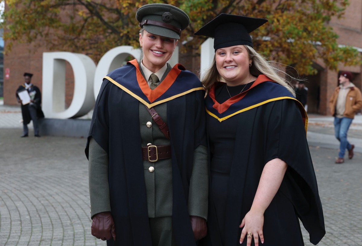 DCU's tweet image. And we’re back in Mahony Hall of @TheHelixDublin to celebrate more graduands from the Faculty of Engineering and Computing @DCUEngineering @DCUComputing. Congratulations to the #DCUClassof2025! 🎓 #DCUGraduation #WeAreDCU