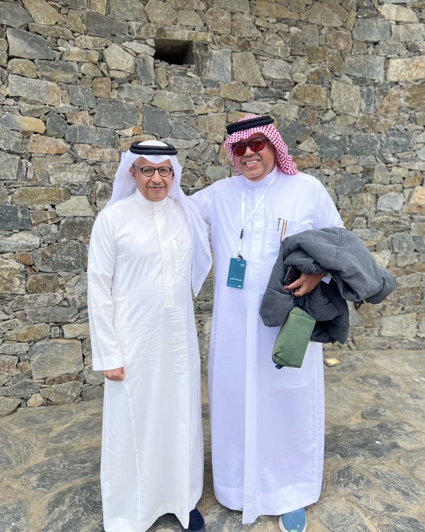 aaKhudhair's tweet photo. مُنجزٍ ثقافي وطني.
أشعرُ بالفخر والاعتزاز،ويزداد هذا الشعور قيمةً ومكانةً إذا كانت هذه المبادرة الثقافية على مستوى طلاب وطالبات الجامعات السعودية.
وفي #أبها_الإبداع كان معسكرُنا التدريبي والتطويري.
فخورٌ بأبناء وبنات وطني.
@MOCSaudi 
@LPTC_MOC 
#مسابقة_الإبداع_الأدبي_لعام_2025 https://t.co/xAi1Wg8dYK