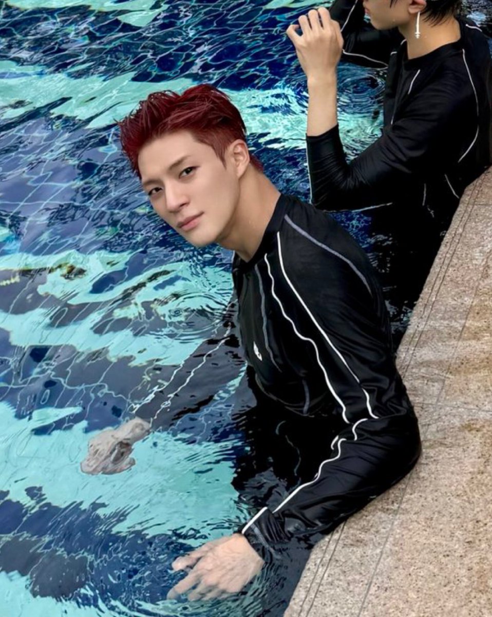 asinisnisa's tweet image. อหหหเจโน่ขี้โกงไปมั้ย หน้าสดเปียกน้ำผมไม่เซ็ตแต่หล่อชิบหาย 😭