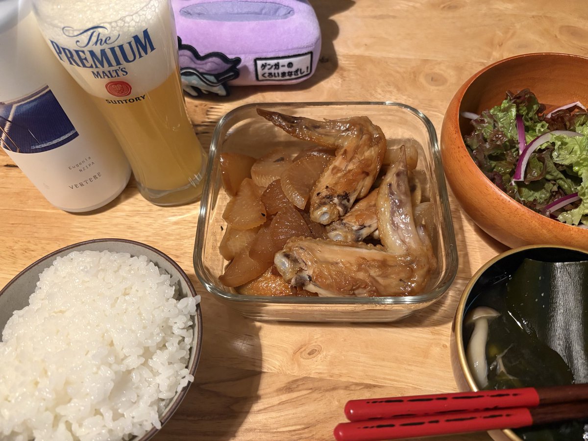 今日もお疲れ様でした🍻
手羽と大根の煮込み美味しいので今日もビールが進みます

ユナイトはもう今シーズン特にやることありません！！笑
調整どんなのか気になるのとFENNELのスクリム配信強くてとても面白かったです🎮