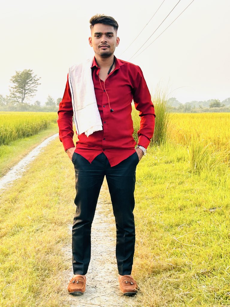 mohitpandit0's tweet image. अपने संस्कृति को नहीं भूलना चाइये दोस्तों 
अपने गांव में अपने देशी मिजाज में