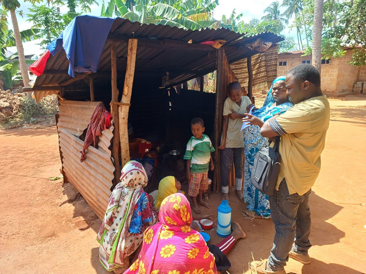 Mgombea Ubunge kupitia Chaumma Ndg. Haji Abeid Haji ameendelea na Kampeni za nyumba kwa nyumba (Mobile Campain) Shehia ya  Kinyasini, Jimbo la Mkwajuni,  Mkoa wa Kaskazini Unguja. Leo October 21, 2025.
#UwakilishiMakini 
#Mwalim2530