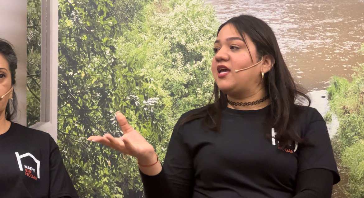Un año después, es posible tener un hogar, un empleo y seguir soñando
En el marco de la Campaña de Personas sin Hogar, recordamos que detrás de cada historia de exclusión hay también sueños y caminos de esperanza. Luisana es uno de esos ejemplos.
Hace un año, ofreció su