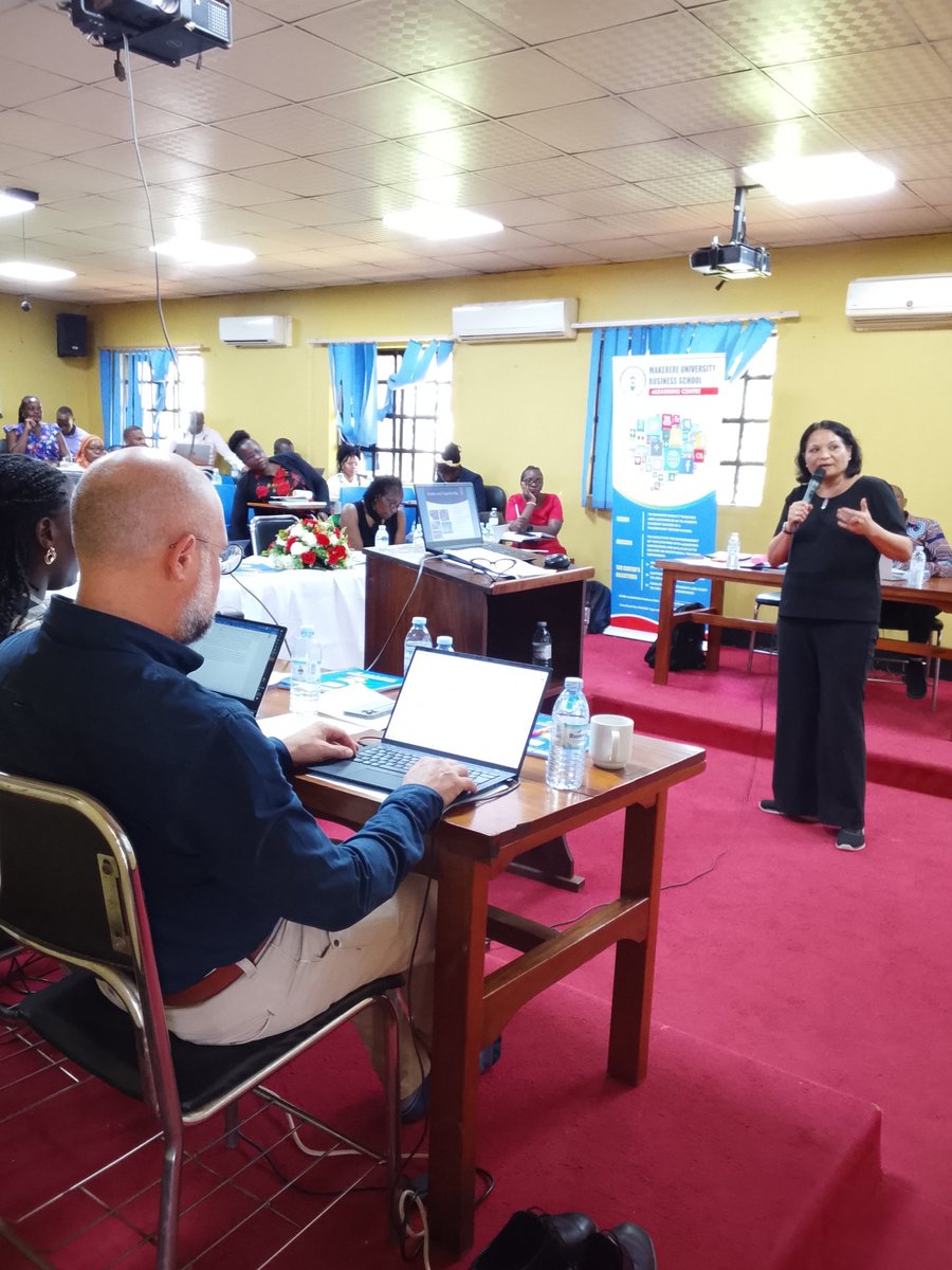 ACTSNET's tweet image. 5/6
Prof. Bipasha Baruah guides participants on integrating inclusivity into research and entrepreneurship in clean energy.