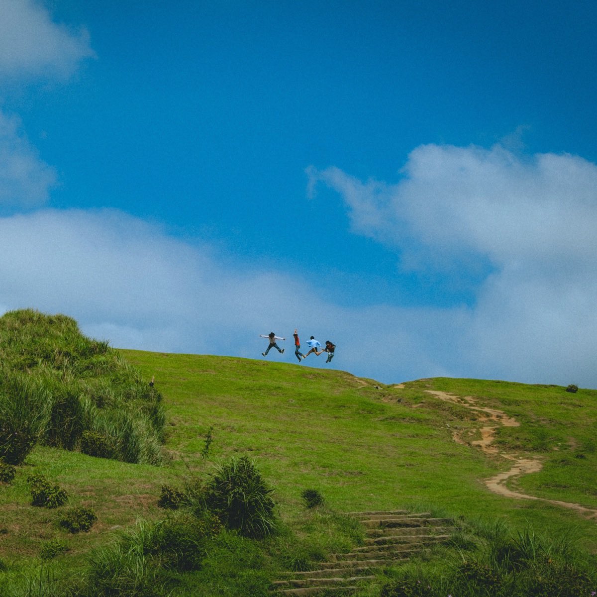 #1stFilipinoMusicAwards Rock Song of the Year Winner: "Aura" - <a href="/IVOFSPADES/">IV OF SPADES</a>