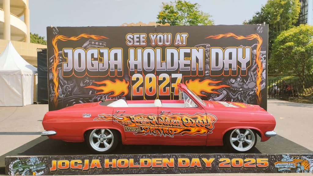 HoldenKlasik's tweet photo. Selamat serta sukses untuk Jogja Holden Day &amp; Jambore Nasional Holden Indonesia 2025

Acaranya seru &amp; keren, sampai jumpan jamnas tahun depan di Batang

JHD lagi 2027, 👍🏻👍🏻👍🏻 https://t.co/10Dl0L70Hs