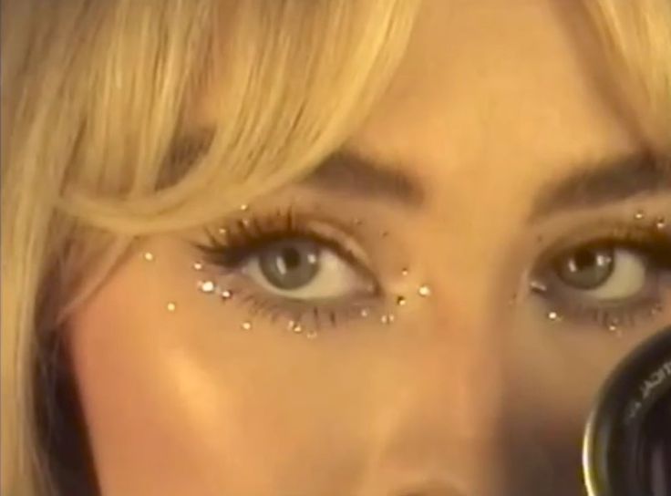 sabcutiepie's tweet image. sab eyes ☆