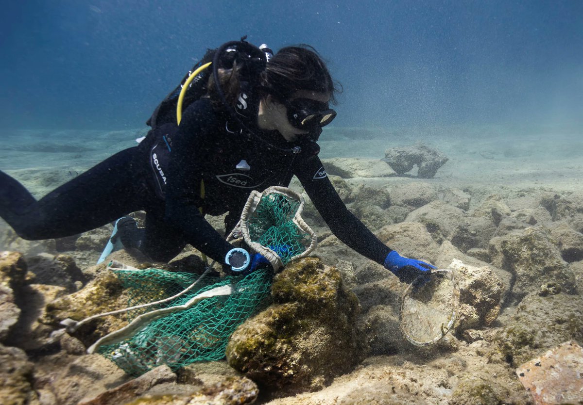 ΔΕΗ και iSea ένωσαν δυνάμεις για τον καθαρισμό απομακρυσμένων ακτών σε περιοχές Natura 2000 -  libre.gr/2025/10/21/dei…