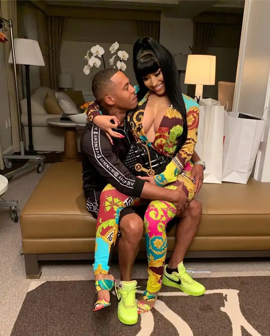 Happy anniversary to the Queen and King 
Queen 🎀🍾 We love y’all so much 
<a href="/NICKIMINAJ/">Nicki Minaj</a>