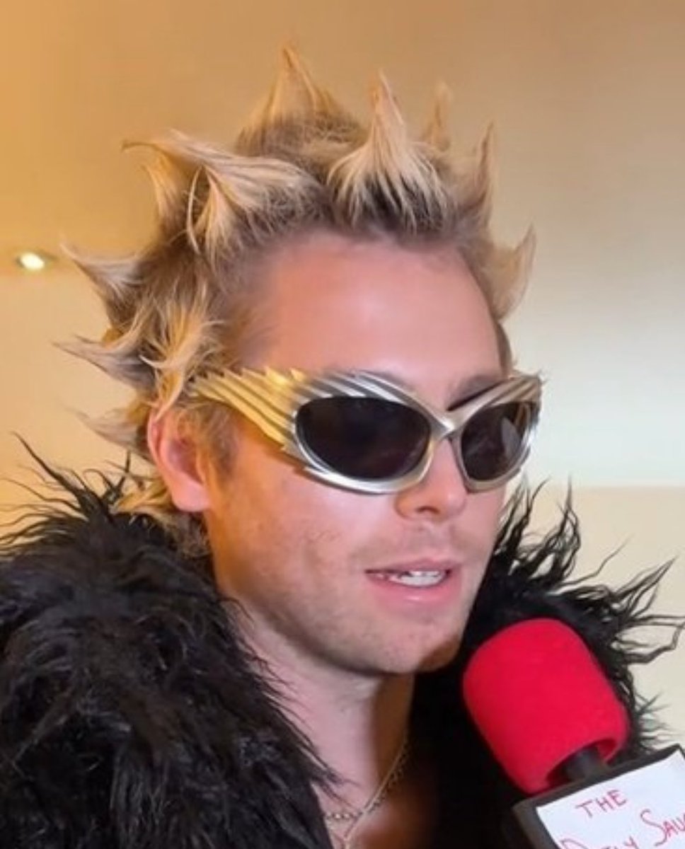 ✰ em is a STAR ✰ tweet media