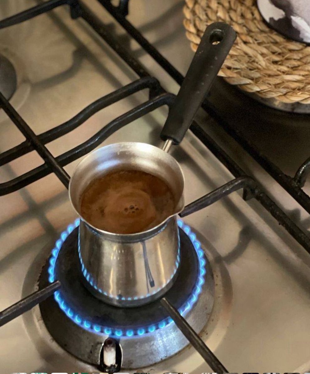 القهوة  ☕️☕️
.
مثل الحب ♥️
.
لها طعم مختلف في كل مرة..

#مساء_الخير 
#حب #رسالة_لقلبك