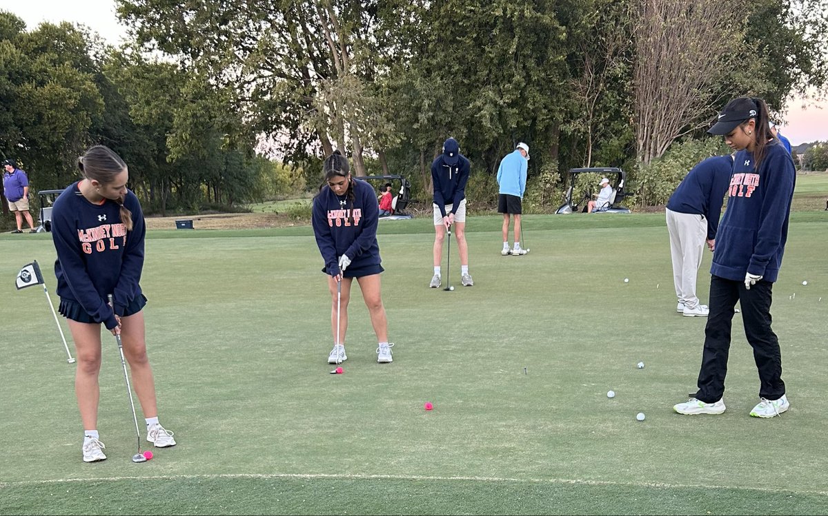 mnhsgolf's tweet photo. Varsity Lady Bulldawgs warming up at The Trails of Frisco before our tournament.
@MckISDAth
@Coach_KBrewer
@McKinneyNorthHS
#MISDcharacterreps
#TexasWay https://t.co/gDsl3spRJL