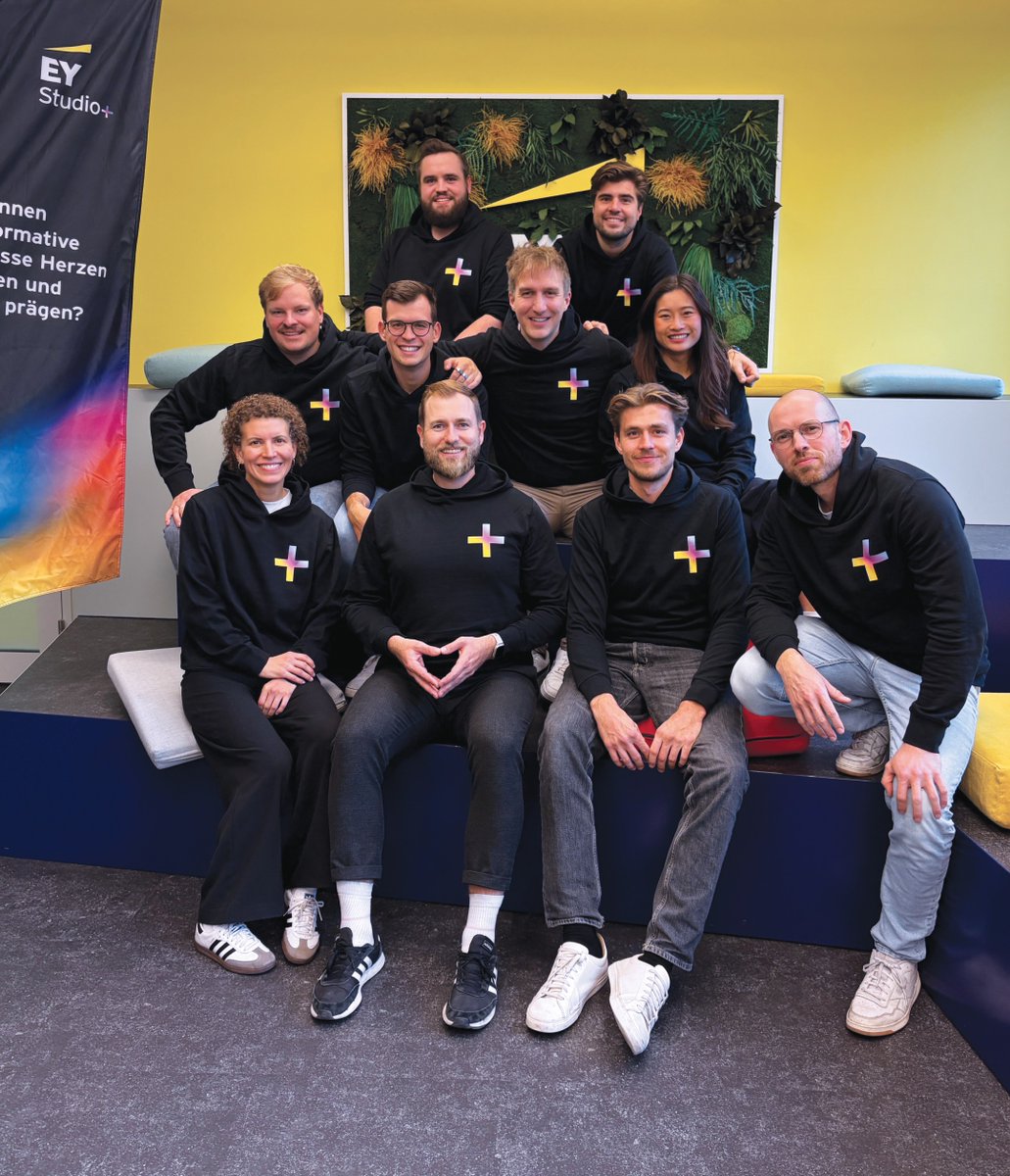 Eine Woche mit ZIYA liegt hinter uns. Das Fazit: Wir sind jetzt agentenfähig! 🕵️‍♀️🫆 Wir haben uns intensiv mit KI-Agenten beschäftigt, um zu verstehen, wie sie funktionieren, miteinander kommunizieren und welche Innovationen daraus entstehen können. 🤖 Ein gelungener Workshop!