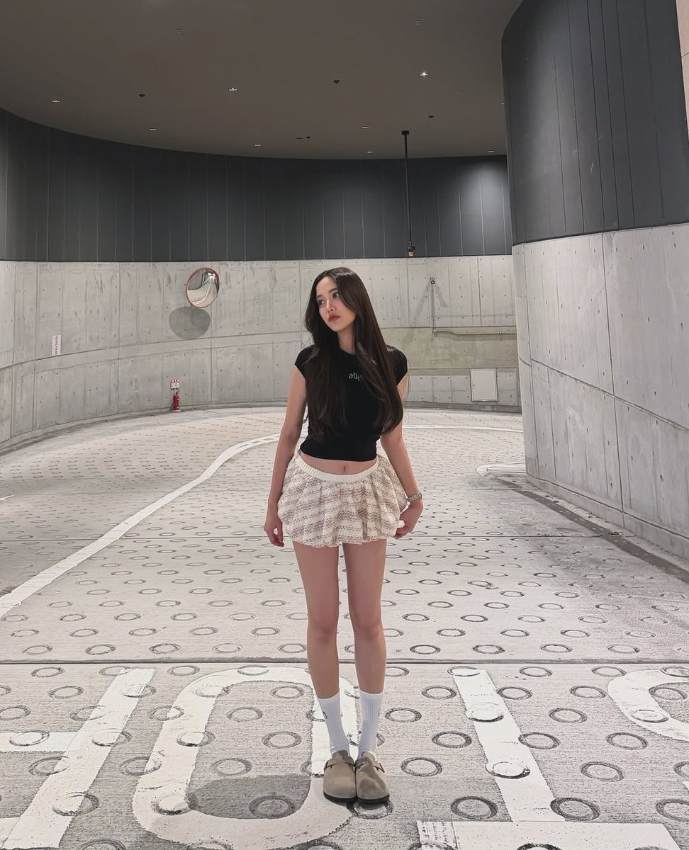 Someone cover her legs ~ joking ~ how to have legs like Freen’s 😭❤️‍🔥

#srchafreen