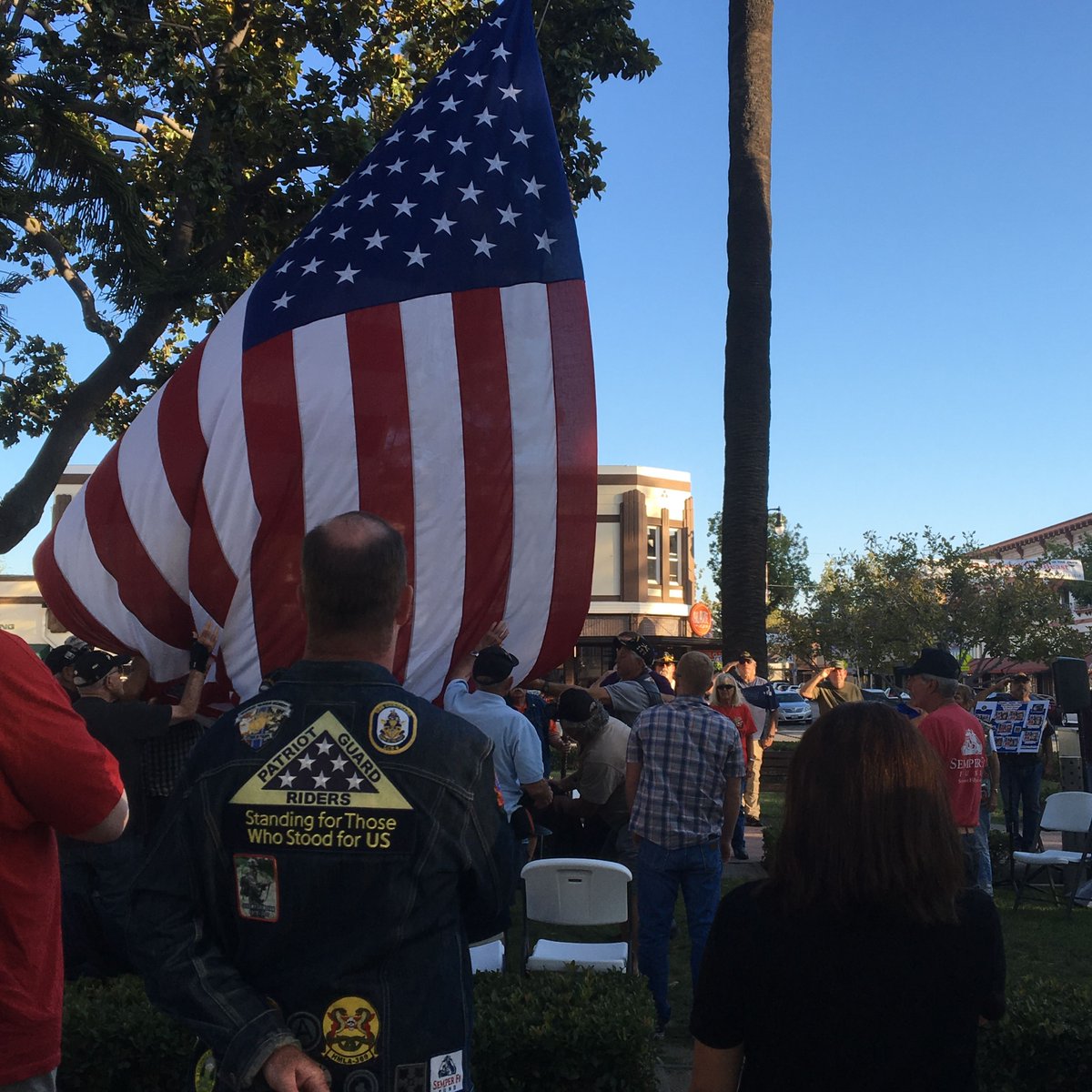 Patriots And Paws (@patriotsandpaws) on Twitter photo Good Day everyone and God Bless America! 🇺🇲
“It’s a good place when all you have is hope and not expectations.” —Danny Boyle Good Day everyone and God Bless America! 🇺🇲
“It’s a good place when all you have is hope and not expectations.” —Danny Boyle