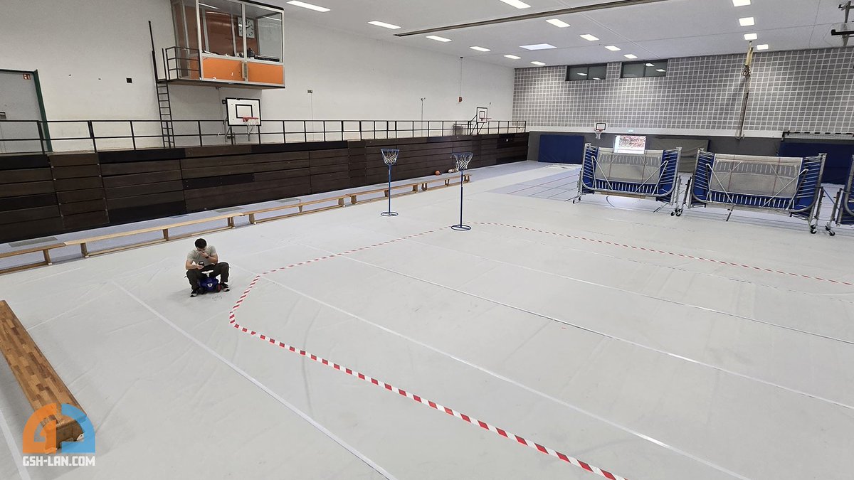 gshlan's tweet photo. Let the Race begin! 🏎🏁
Die Rennstrecke ist fast final fertig.
#GSH2025 #GSH #LANParty #Bobbycar #Bobbycarrennen https://t.co/iZzJAN5544