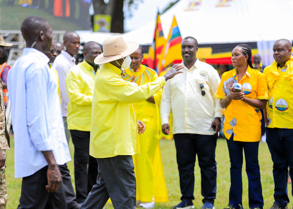 NRM Presidential Candidate Yoweri Kaguta Museveni has issued a warning to those who oppose the implementation of free universal education in government schools. He firmly asserts that such individuals are promoting ignorance and urges them to put a stop to it before it's too late